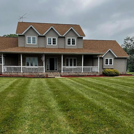 Villa House On Grass Runway With Fly-In/Fly-Out Access à Tecumseh Extérieur photo
