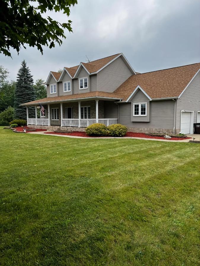 Villa House On Grass Runway With Fly-In/Fly-Out Access à Tecumseh Extérieur photo